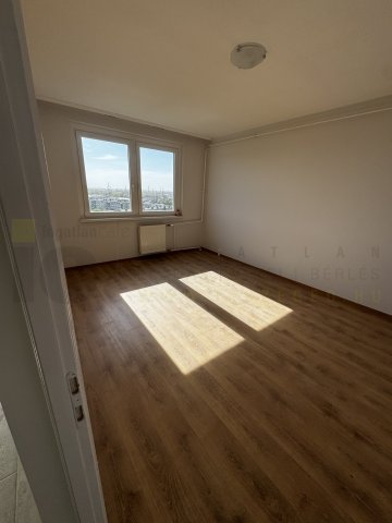 Eladó panellakás, Szegeden, Csongrádi sugárúton 44.2 M Ft