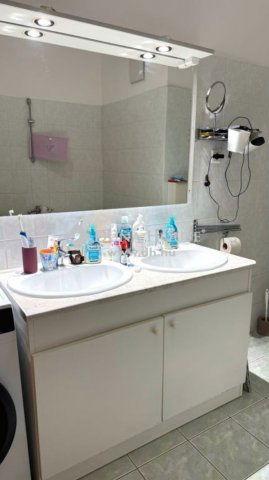 Eladó téglalakás, Debrecenben 95 M Ft, 4 szobás