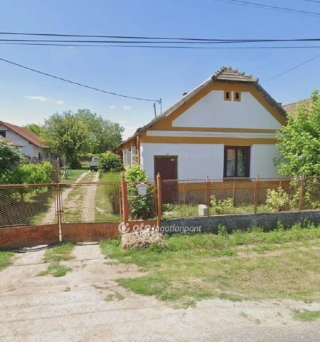 Eladó családi ház, Baracson 34.7 M Ft, 3 szobás