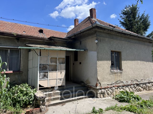 Kiadó családi ház, albérlet, Csornán 200 E Ft / hó, 2 szobás