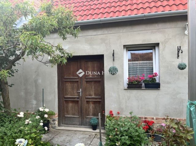 Eladó családi ház, Egerágon 59.999 M Ft, 4 szobás