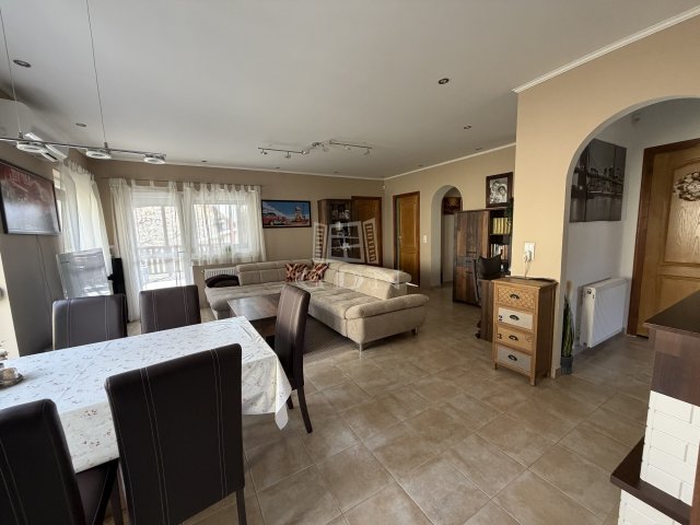 Eladó családi ház, Mogyoródon 142 M Ft, 4 szobás