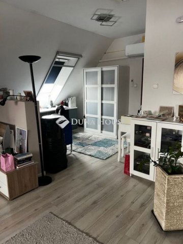 Eladó családi ház, Budapesten, XVII. kerületben 270 M Ft