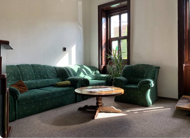 Eladó hotel, Balassagyarmaton 299 M Ft, 20+1 szobás
