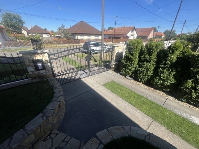 Eladó családi ház, Albertirsán 129 M Ft, 4 szobás