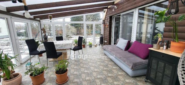 Eladó családi ház, Győrött 45.5 M Ft, 2 szobás