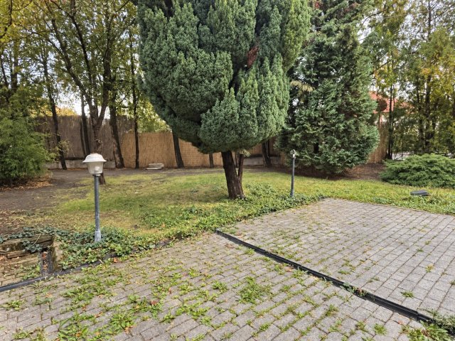 Eladó családi ház, Szentendrén 119 M Ft, 5 szobás