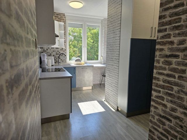 Kiadó téglalakás, albérlet, Debrecenben 220 E Ft / hó, 2 szobás