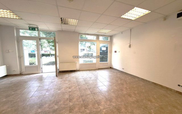Kiadó üzlethelyiség, X. kerületben, Kőrösi Csoma Sándor úton
