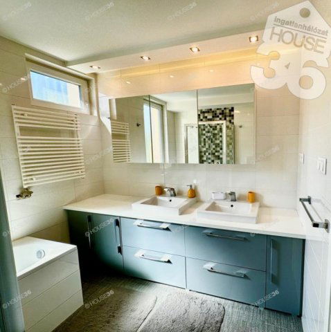 Eladó téglalakás, Kecskeméten 79.9 M Ft, 3 szobás