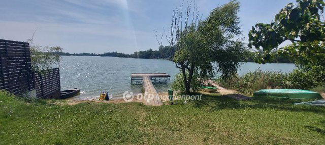 Eladó családi ház, Délegyházán 75 M Ft, 4 szobás