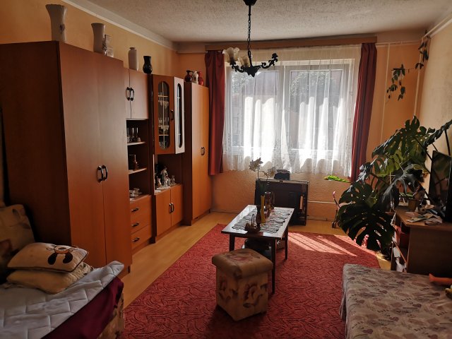 Eladó családi ház, Gyulán 26.9 M Ft, 3 szobás
