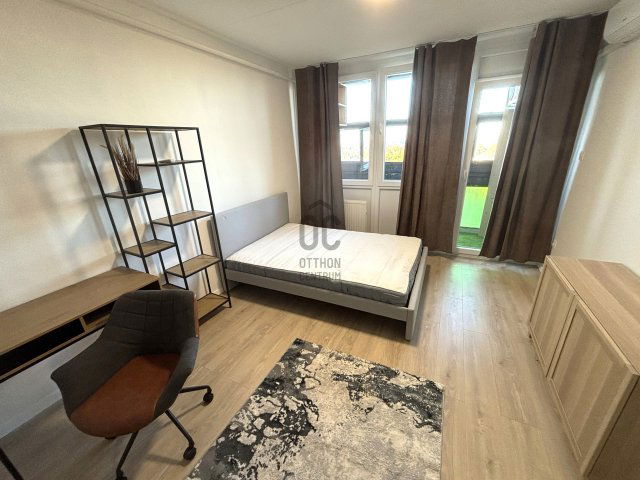 Kiadó panellakás, albérlet, Debrecenben 260 E Ft / hó, 2 szobás