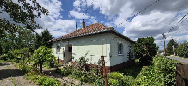 Eladó családi ház, Bőcsön 35.9 M Ft, 3 szobás