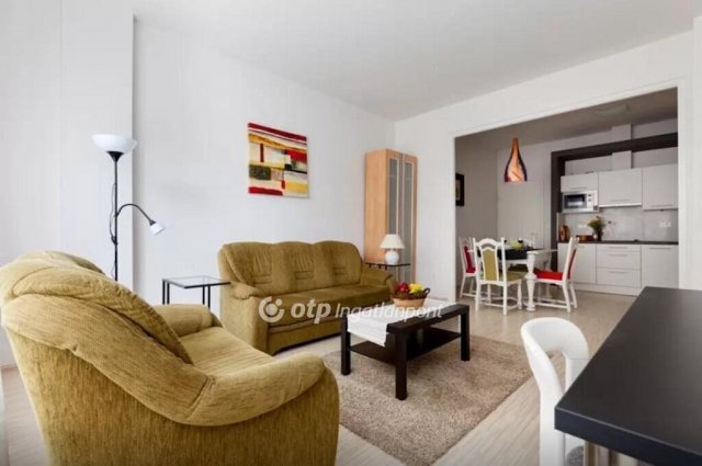 Eladó téglalakás, Budapesten, I. kerületben 139 M Ft, 2 szobás