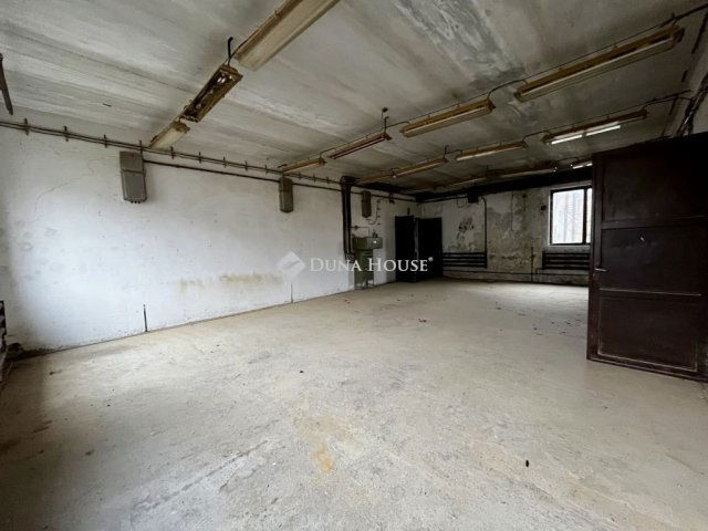 Eladó üzlethelyiség, Ófalun 38.5 M Ft / költözzbe.hu