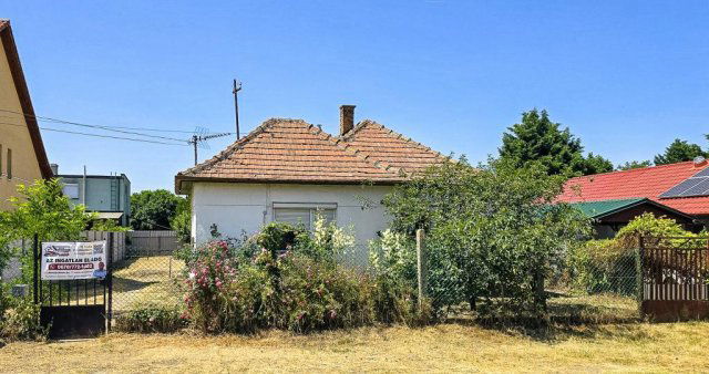 Eladó családi ház, Szigethalmon 36 M Ft, 3 szobás