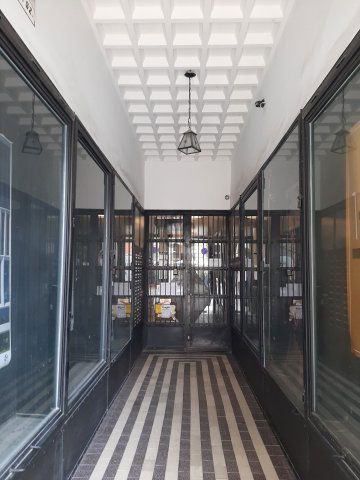 Eladó téglalakás, Budapesten, V. kerületben 145.5 M Ft, 1 szobás