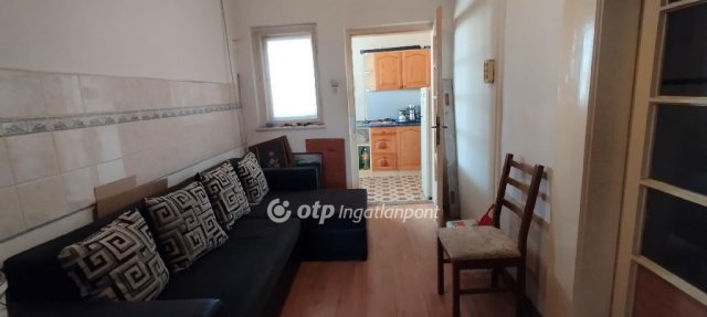 Eladó családi ház, Nagykátán 48 M Ft, 3 szobás