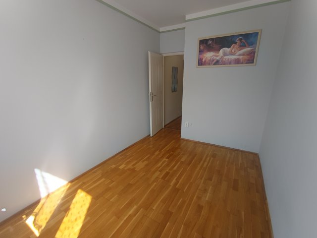 Eladó téglalakás, Veszprémben 62.9 M Ft, 2 szobás