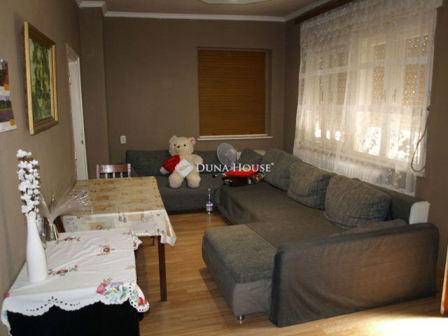 Eladó családi ház, Vecsésen, Bem utcában 87 M Ft, 7 szobás