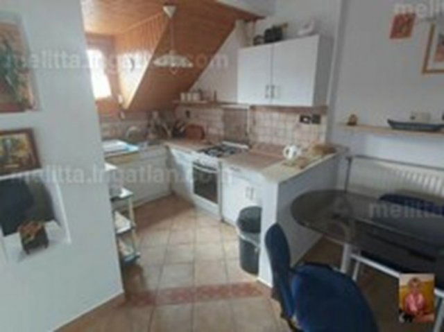 Kiadó családi ház, albérlet, Pécsett 250 E Ft / hó, 3 szobás