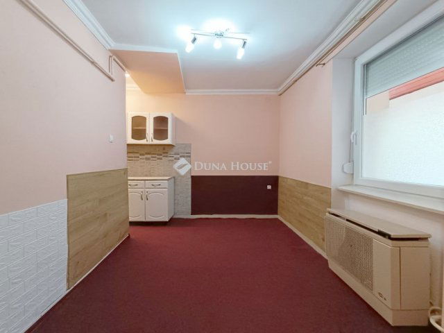 Kiadó téglalakás, albérlet, Kecskeméten 85 E Ft / hó, 1 szobás