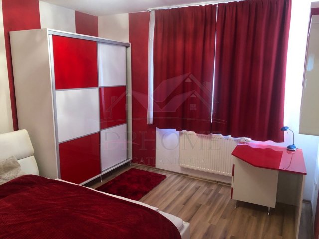 Kiadó téglalakás, albérlet, Debrecenben 300 E Ft / hó, 3 szobás