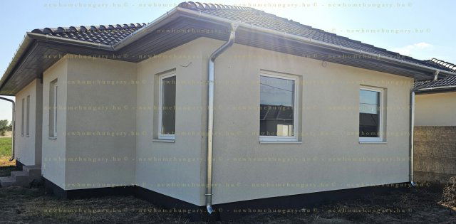 Eladó családi ház, Kecskeméten 85 M Ft, 5 szobás