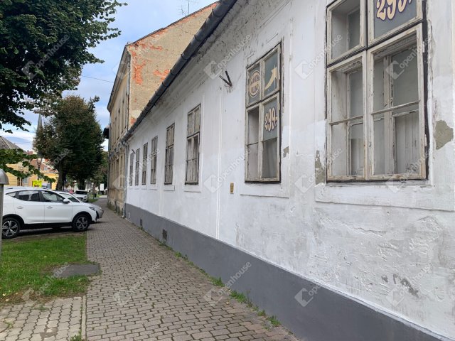 Eladó családi ház, Kőszegen 32.49 M Ft, 3 szobás