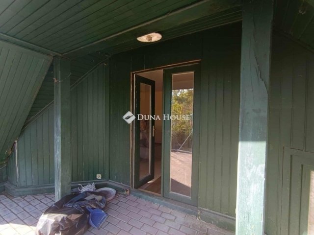 Eladó családi ház, Szentendrén 349.5 M Ft, 7 szobás