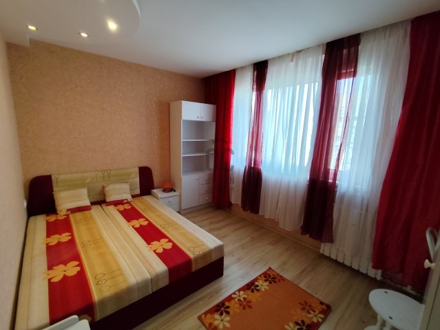 Eladó panellakás, Kecskeméten 54.5 M Ft, 3 szobás