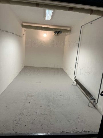 Eladó garázs, Győrött 11.2 M Ft / költözzbe.hu