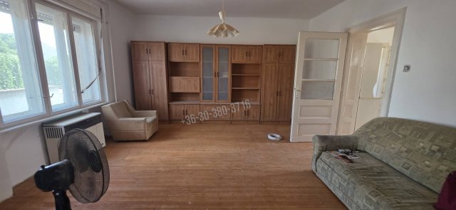 Eladó családi ház, Baracson 29.99 M Ft, 2 szobás