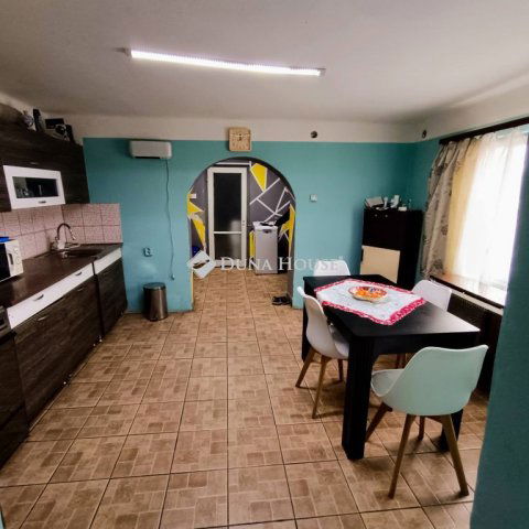 Eladó családi ház, Kiskunfélegyházán 12.9 M Ft, 2 szobás