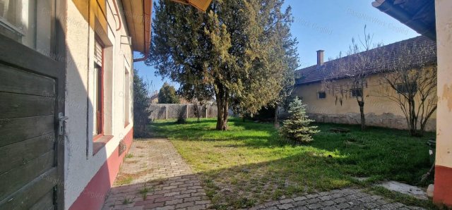 Eladó családi ház, Nagykőrösön 25 M Ft, 3 szobás