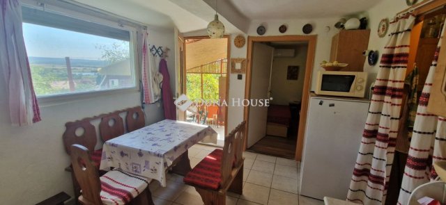 Eladó nyaraló, Fonyódon 43 M Ft, 3 szobás / költözzbe.hu
