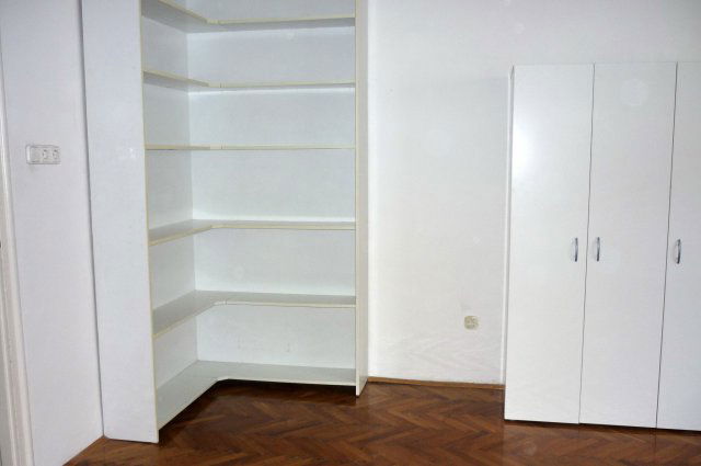 Kiadó téglalakás, albérlet, Pécsett 140 E Ft / hó, 1+1 szobás