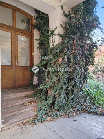 Eladó családi ház, Mezőberényben, Fő úton 10.5 M Ft, 2 szobás