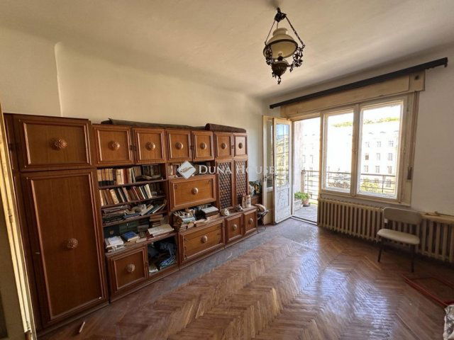 Eladó téglalakás, Budapesten, XI. kerületben 150 M Ft, 3 szobás
