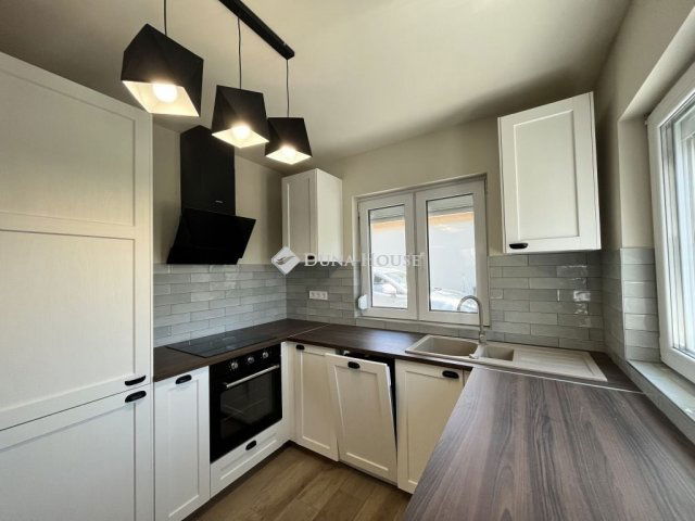 Eladó családi ház, Fóton 99.9 M Ft, 4 szobás