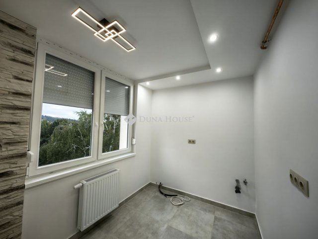 Eladó téglalakás, Zalaegerszegen 43.99 M Ft, 2 szobás