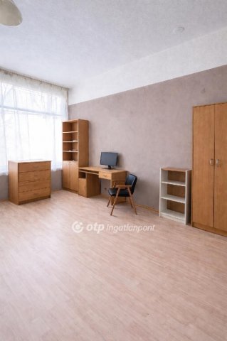 Eladó téglalakás, Egerben 32.5 M Ft, 2 szobás