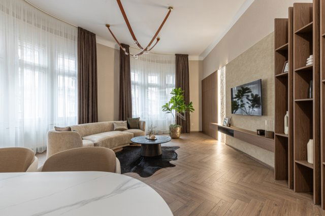 Eladó téglalakás, Budapesten, VII. kerületben 179 M Ft, 3 szobás