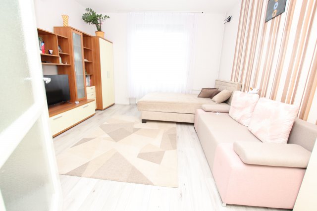 Eladó ikerház, Debrecenben 89.9 M Ft, 3 szobás