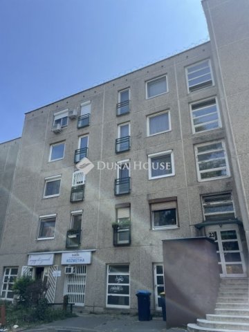 Eladó panellakás, Budapesten, III. kerületben 45 M Ft, 1 szobás