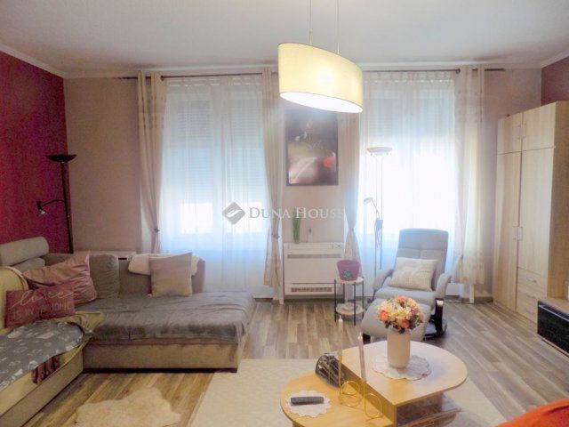 Eladó családi ház, Kaposváron 95 M Ft, 4 szobás