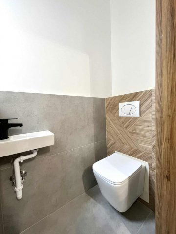 Eladó téglalakás, Pécsett 64.9 M Ft, 2 szobás