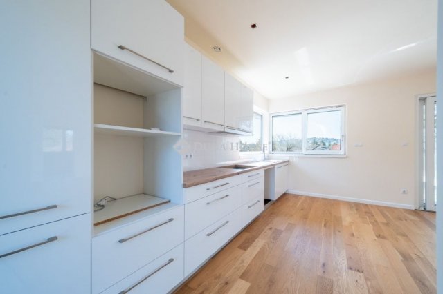 Eladó téglalakás, Budapesten, II. kerületben 245 M Ft, 3 szobás