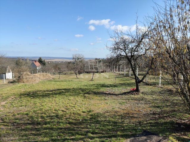 Eladó telek, Pákozdon 44.9 M Ft / költözzbe.hu